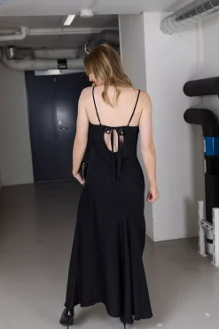Aster Dress Black^VIVEH Online