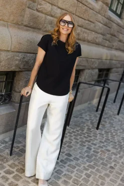 Emilie Base Tee Black^CARMA COLLECTION Fashion