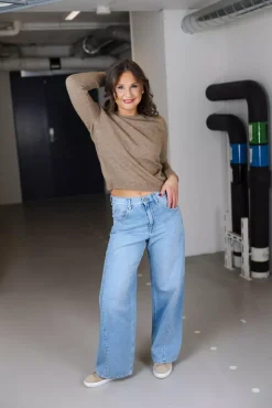 Fiona Summer Soft Brown^ARNIE SAYS Hot