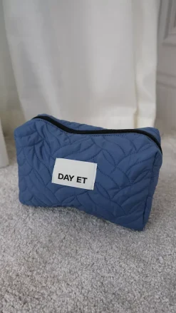 Gweneth Re-Q Lush Washbag Small Bijou Blue^DAY ET Fashion