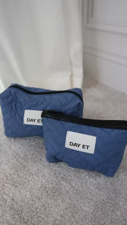 Gweneth Re-Q Lush Washbag Small Bijou Blue^DAY ET Fashion