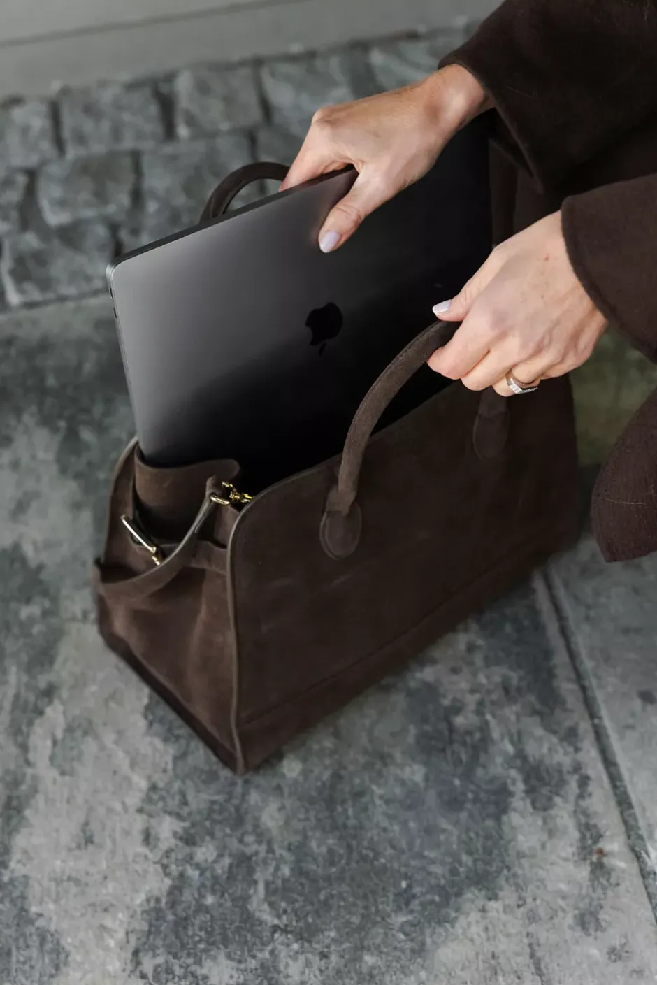 x Jim Rickey HiiL Tote Suede Brown^HIIL STUDIO Fashion
