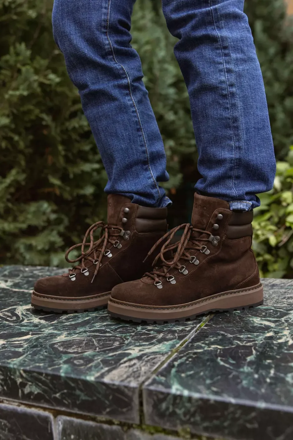 Hiking Suede Chocolate Black^MONO New
