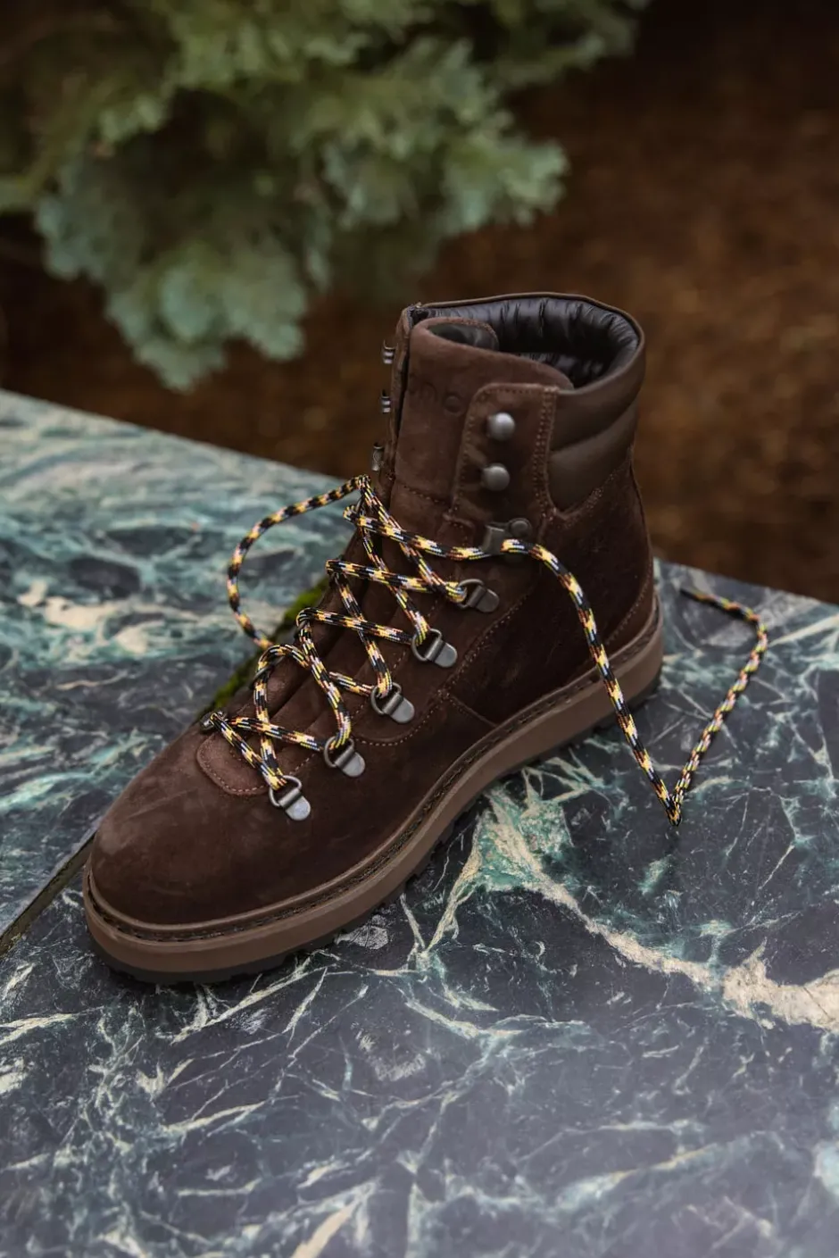 Hiking Suede Chocolate Black^MONO New