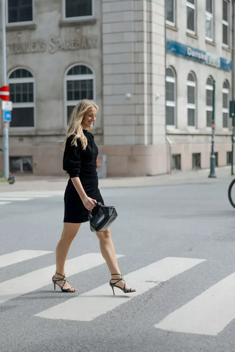 Jet Dress Velvet Black^CARMA Online
