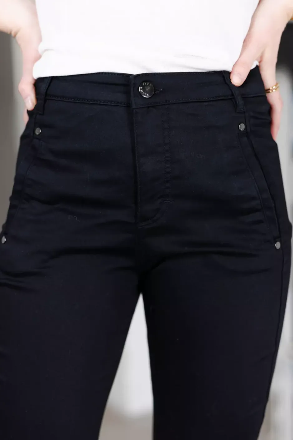 JolieFV 606 Gun Black^FIVE UNITS Outlet