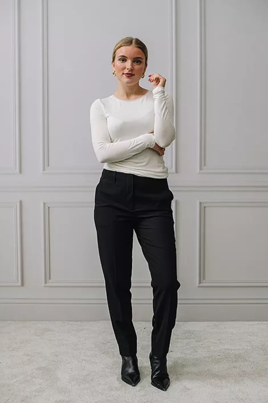 JuliaFV 285 Black^FIVE UNITS Fashion