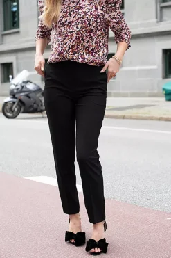 JuliaFV 285 Black^FIVE UNITS Fashion