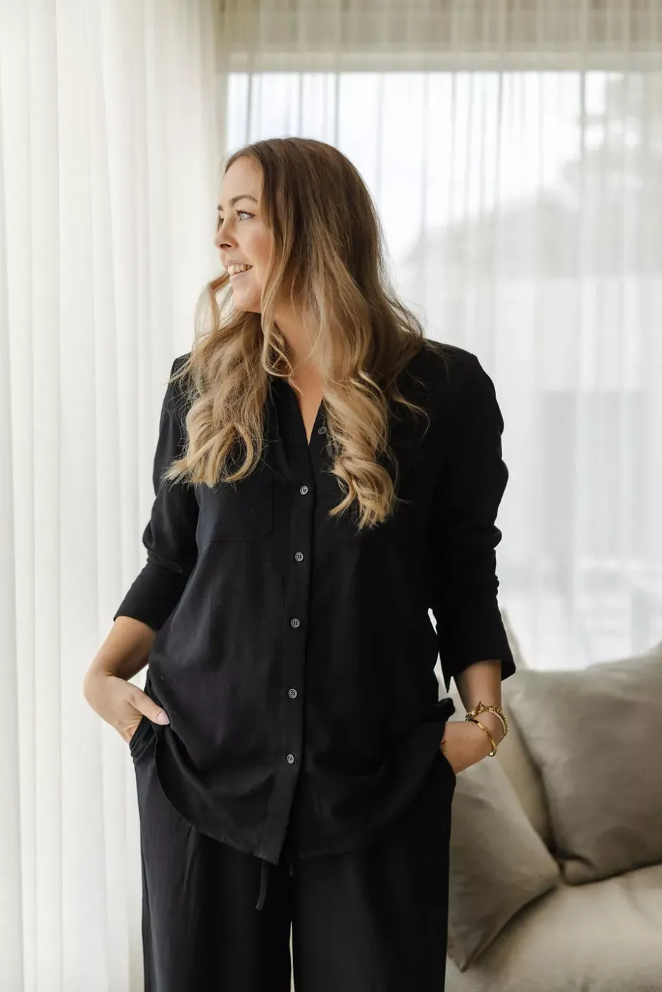 Linn Shirt Black^CARMA COLLECTION New