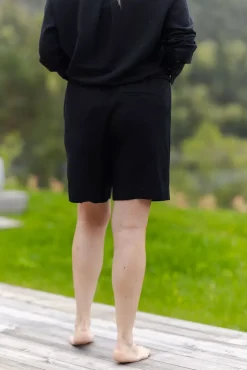 Linn Shorts Black^CARMA COLLECTION Outlet