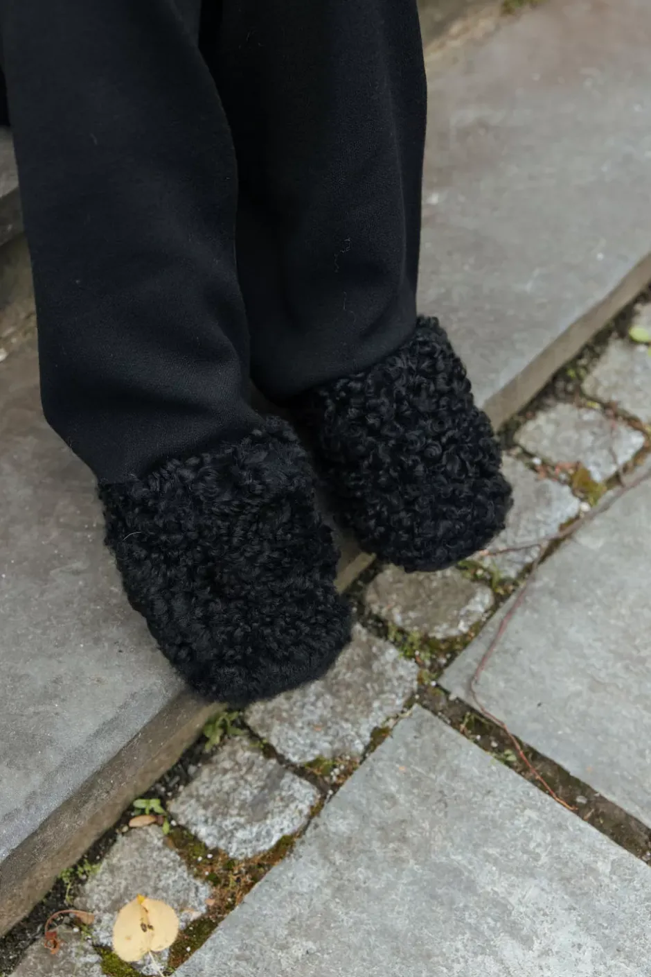 Lounge Slippers Black^ENVELOPE1976 New