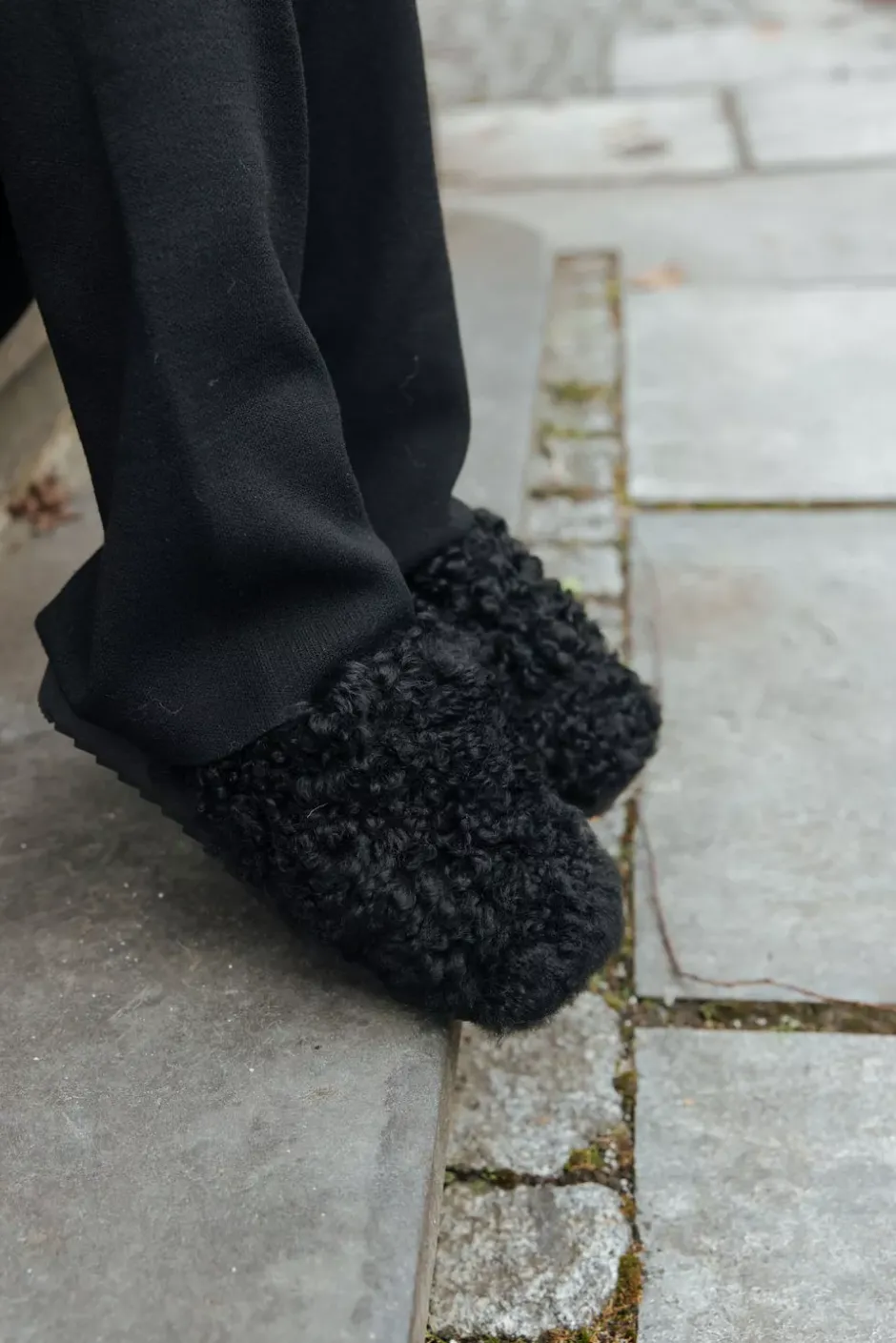Lounge Slippers Black^ENVELOPE1976 New