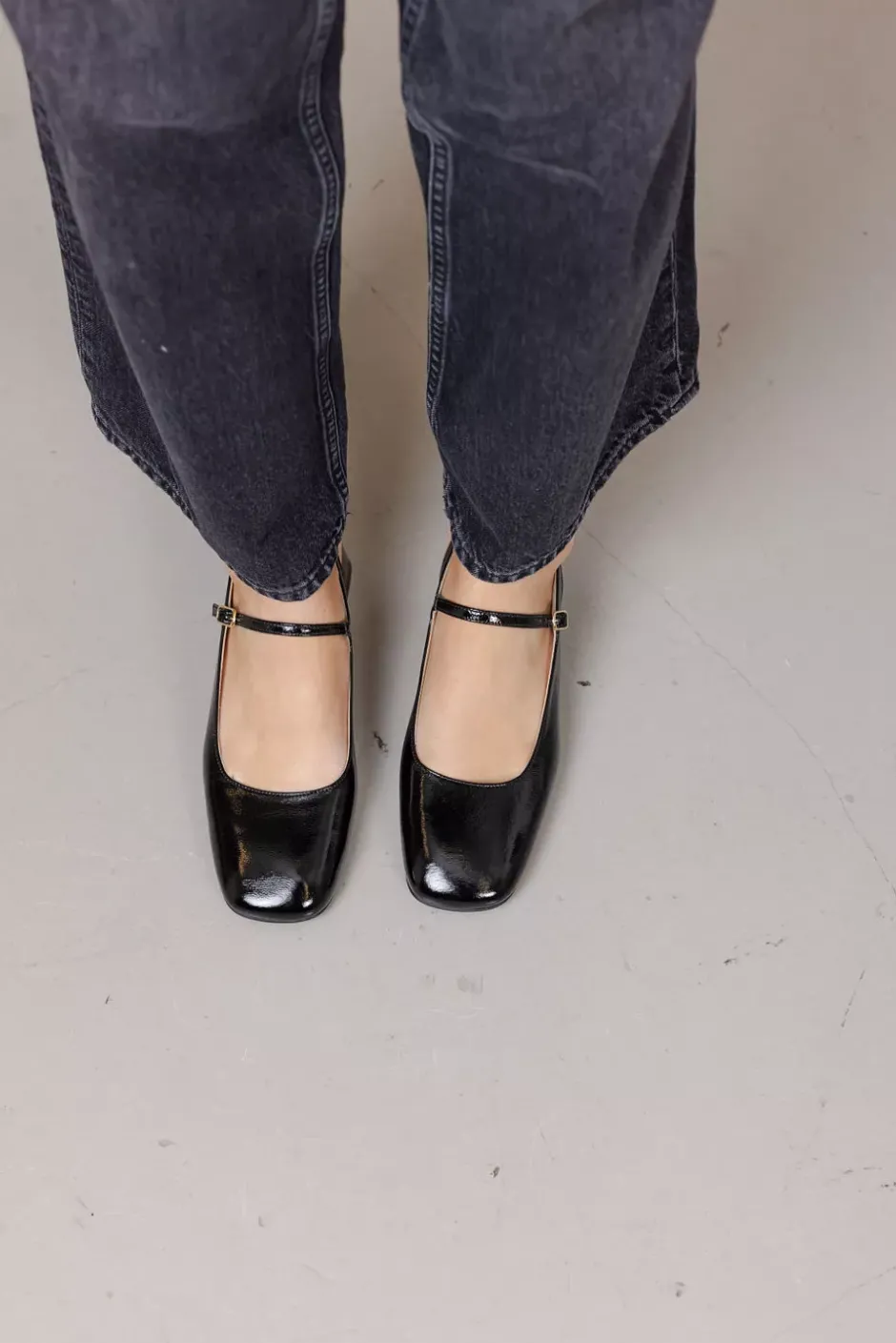 Lyon Black^BUKELA Fashion