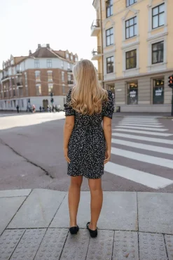 Meri Bloom Dress Black^PIA TJELTA Outlet