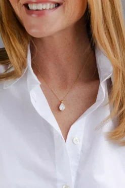 Mini Drop Necklace Gold Electric White^CAROLINE SVEDBOM Clearance