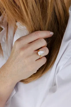 Mini Drop Ring Gold Electric White^CAROLINE SVEDBOM Outlet