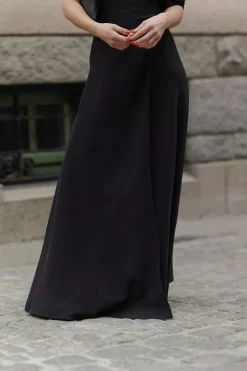 Natcia Skirt Black^VIVEH Outlet