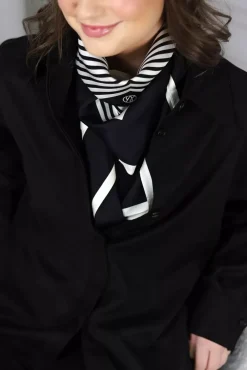 No. 2 Black & Cream^LESCARF Hot