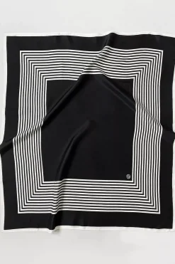 No. 2 Black & Cream^LESCARF Hot