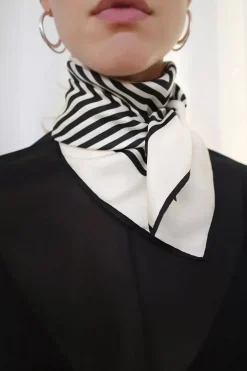 No. 1 Cream & Black^LESCARF Fashion