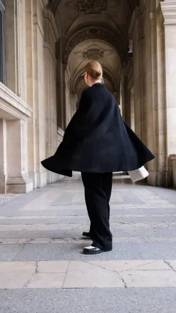 Nordic Cape Black^HIIL STUDIO Outlet