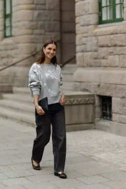Pawi Sweatshirt Light Grey^MUNTHE New