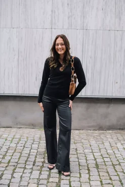 Rosa Montana Tonal Black^LOIS Hot