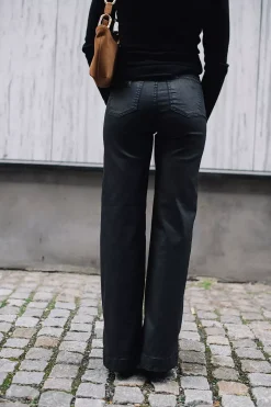 Rosa Montana Tonal Black^LOIS Hot