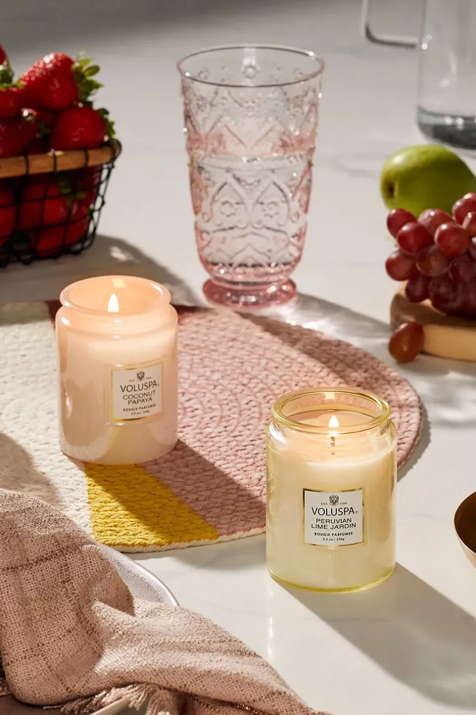 Small Jar Candle 50t Coconut Papaya^VOLUSPA Best