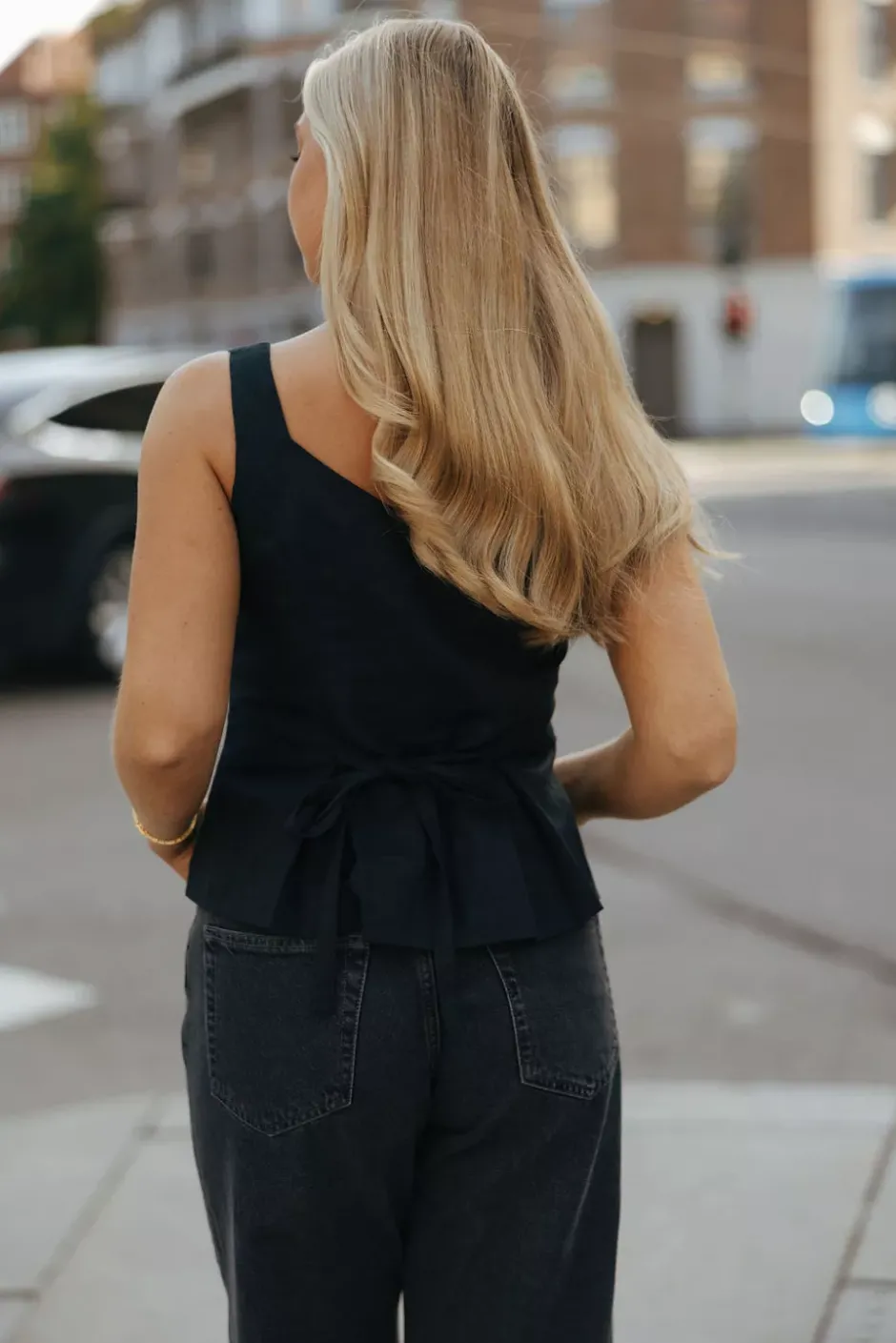 Sparrow Top Black^PIA TJELTA Best