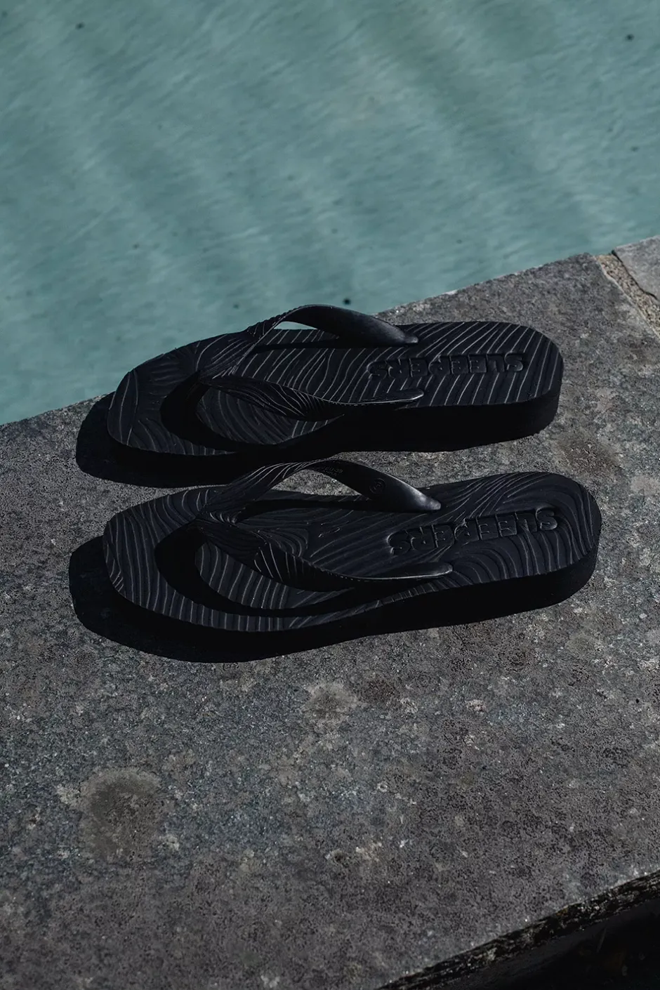 Tapered Platform Flip Flops Black^SLEEPERS Outlet