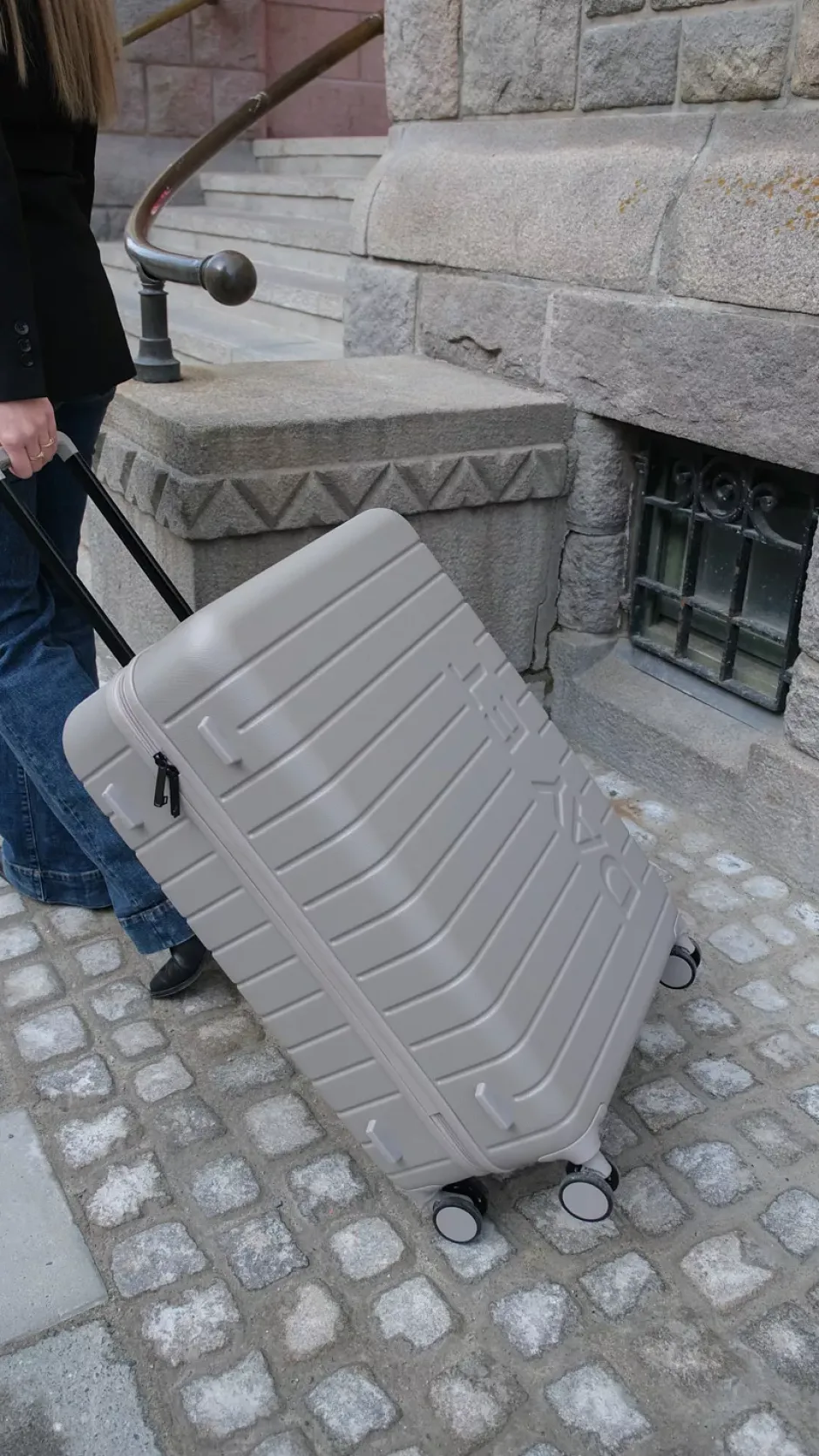 Tonal 28" Suitcase Moon Rock^DAY ET Sale