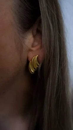 Wavy Earrings Gold^HIIL STUDIO JEWELRY Fashion